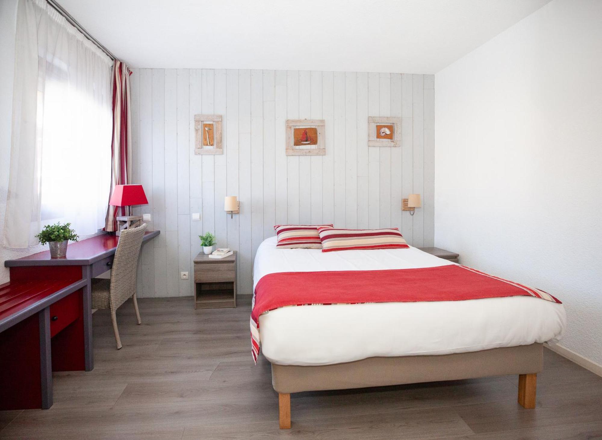 Hotel Atlantide Biscarrosse Bagian luar foto