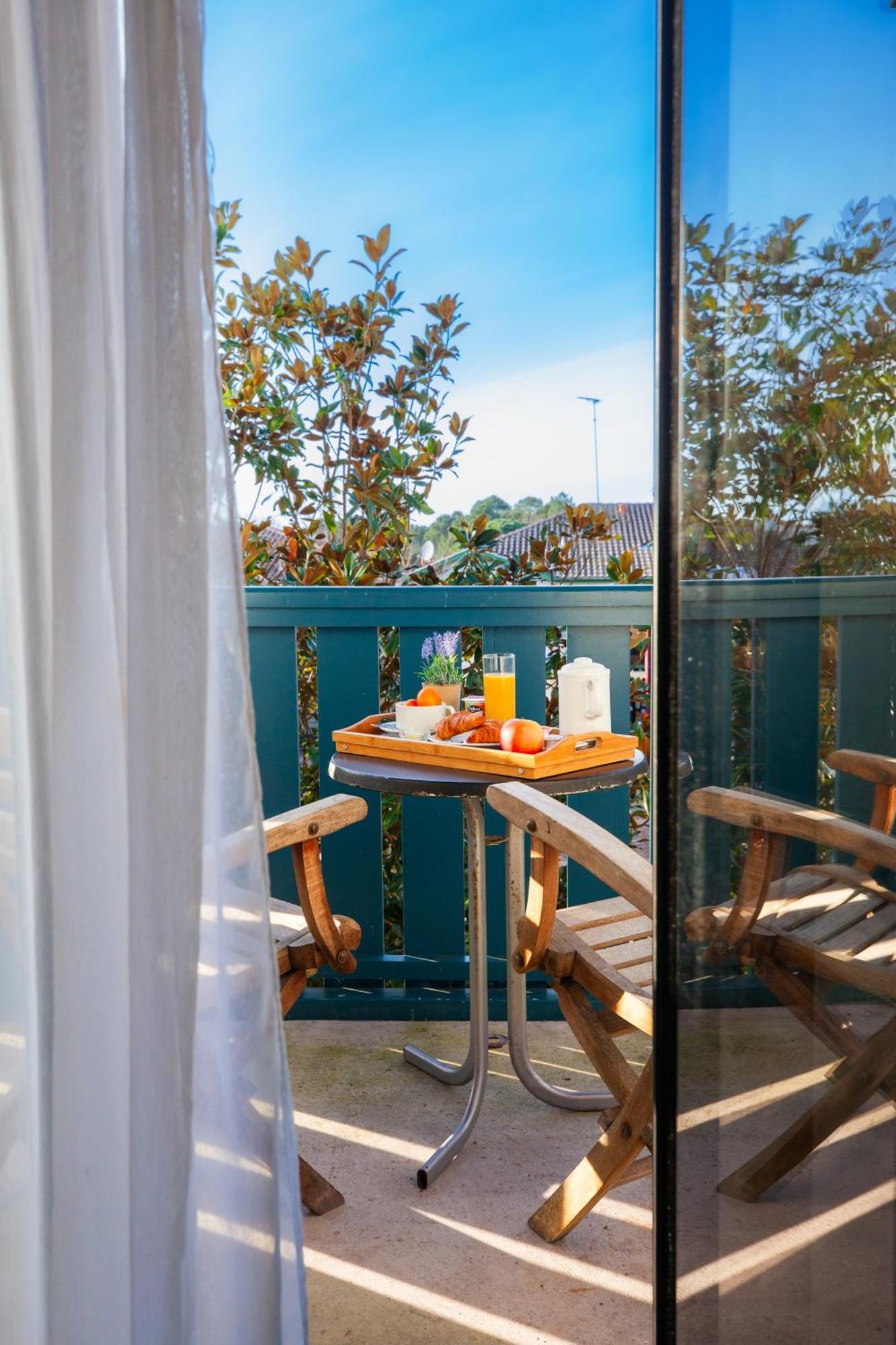 Hotel Atlantide Biscarrosse Bagian luar foto