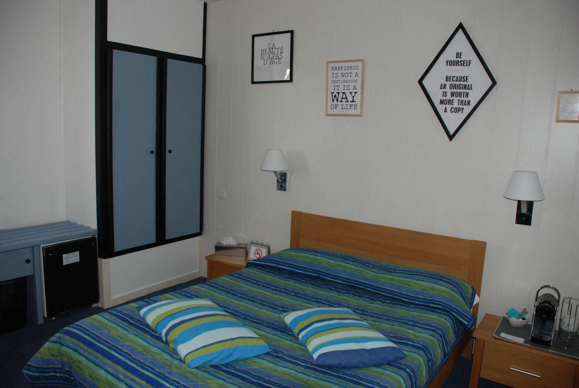 Hotel Atlantide Biscarrosse Bagian luar foto